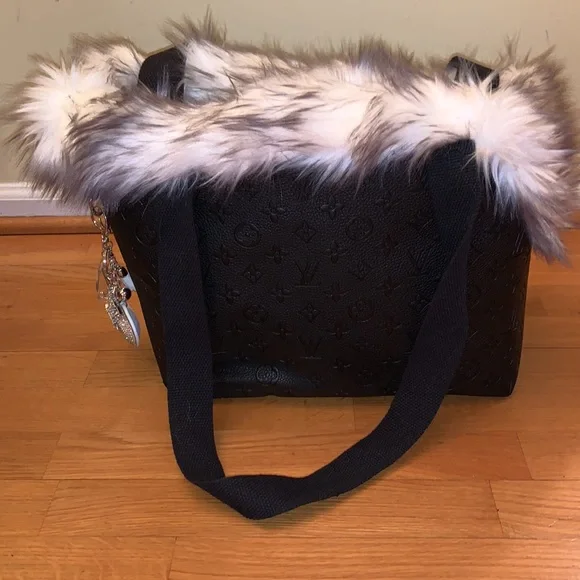 NWT designer inspired faux black leather with faux fur pet carrier. - Picture 3 of 10